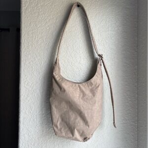 BAGGU Medium Nylon Sling Bag Taupe Neutral Brown Crossbody Purse